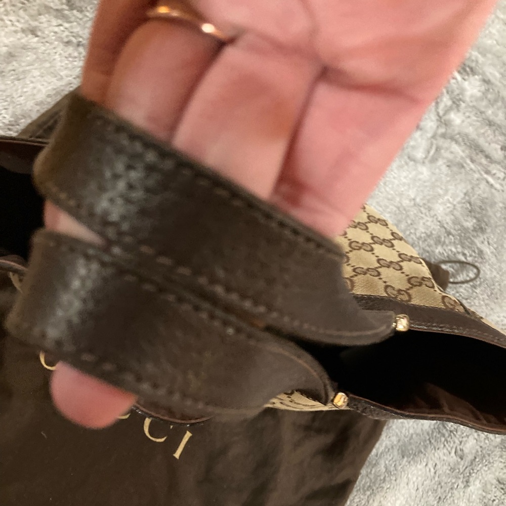 Authentic Vintage Gucci tote photos accurate - Picture 11 of 16
